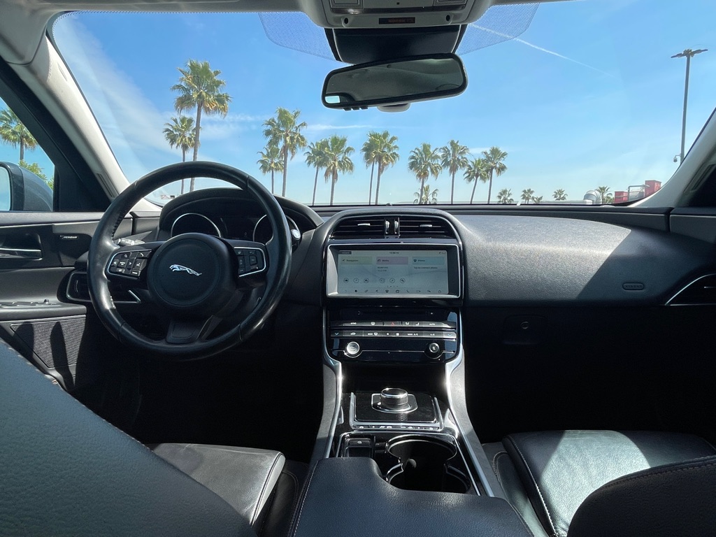 Vehicle image 57 of 67