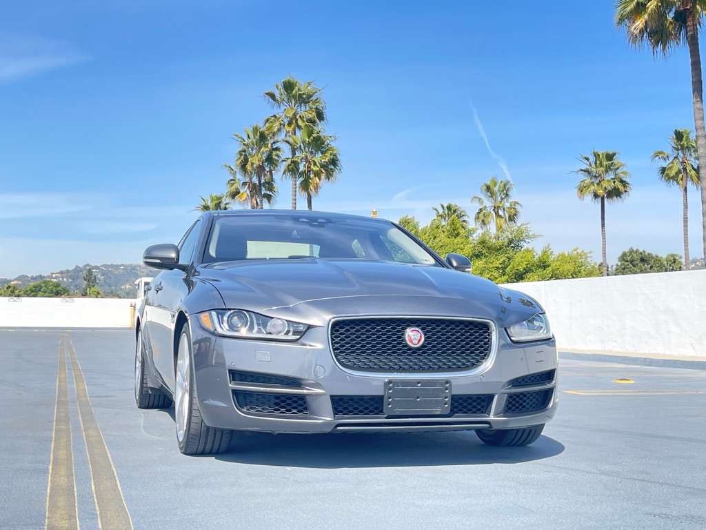 Vehicle image 30 of 67