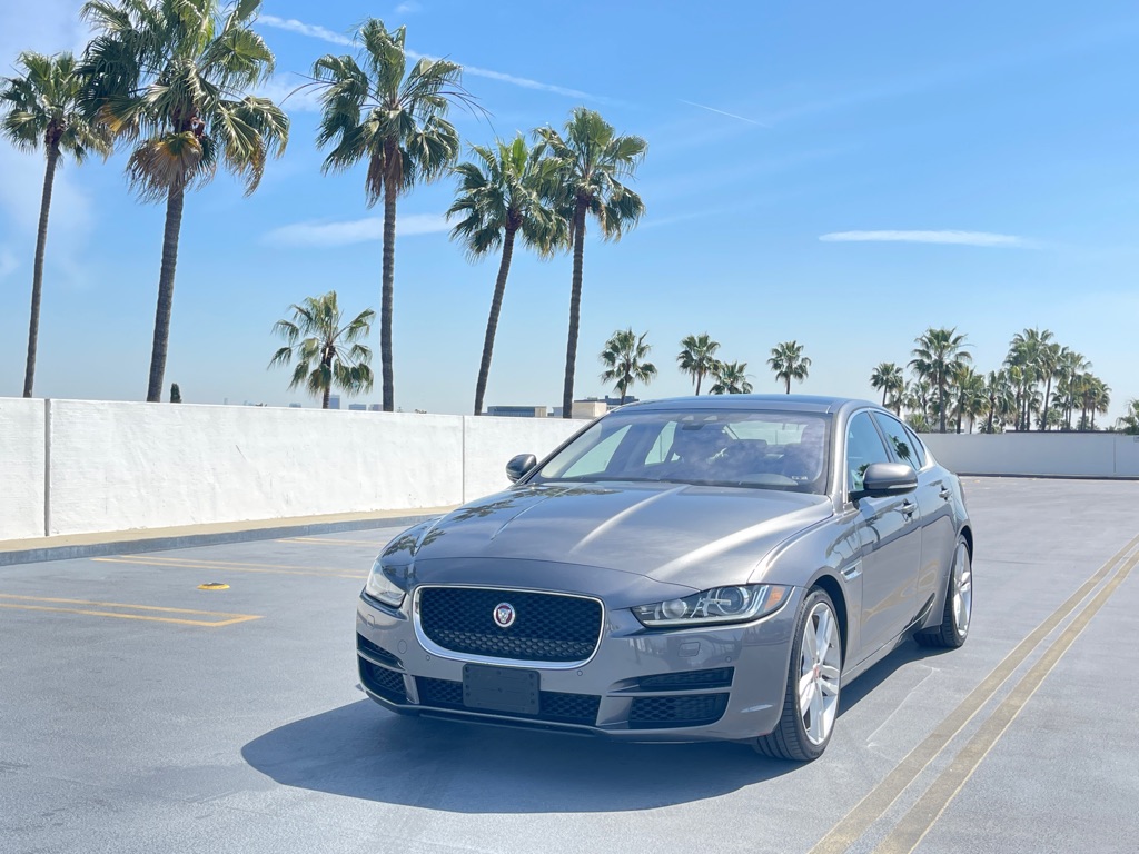 Vehicle image 19 of 67