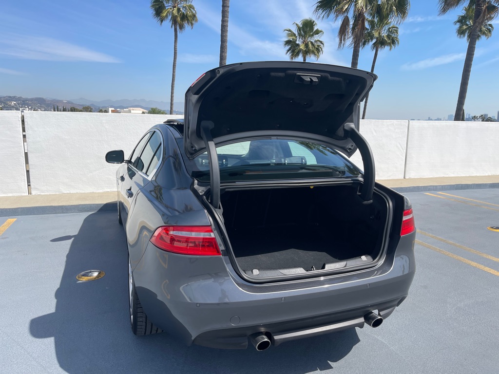 Vehicle image 42 of 67