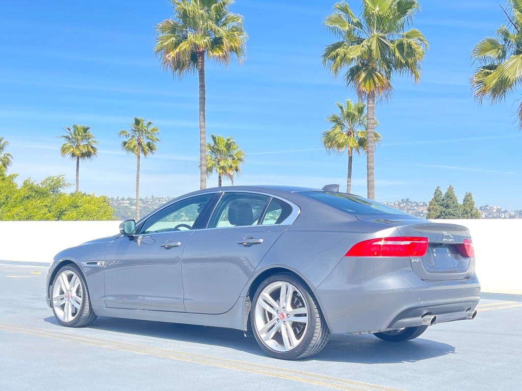 Vehicle image 15 of 67