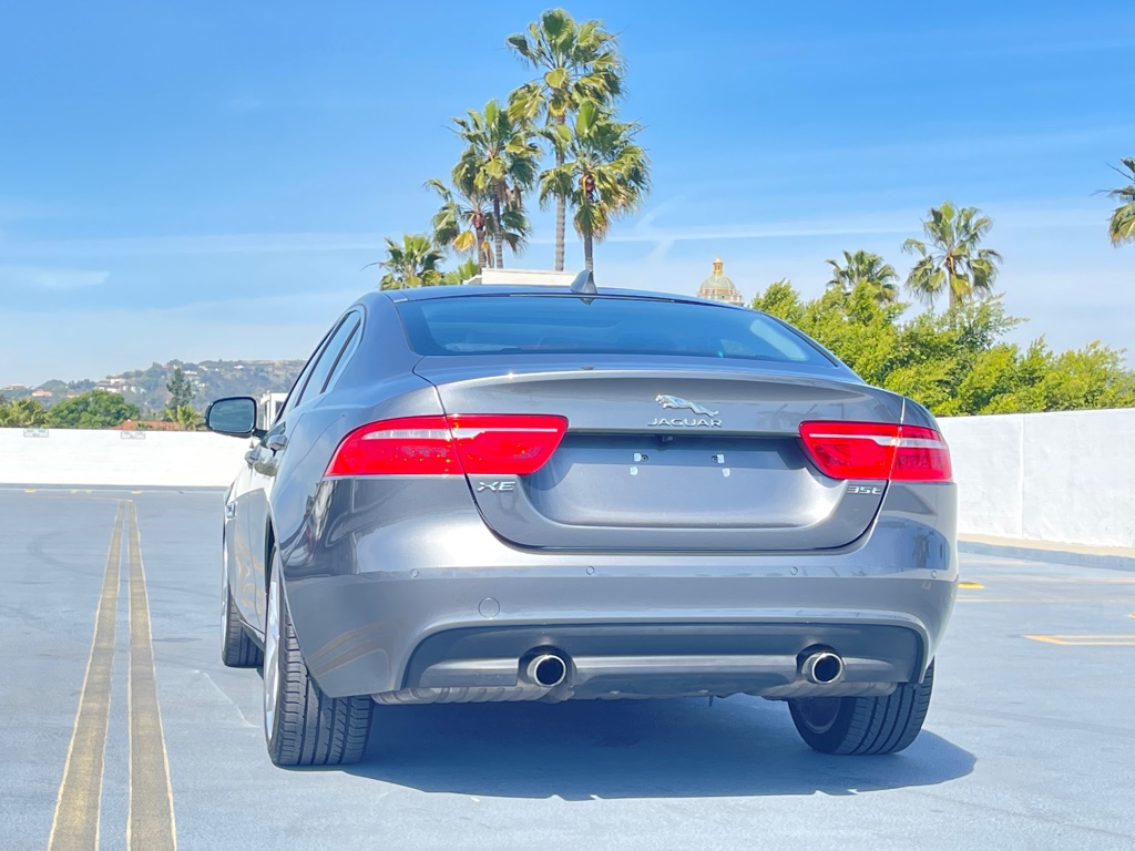 Vehicle image 12 of 67