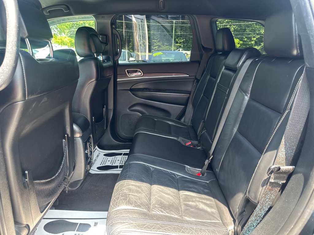 Vehicle image 20 of 45