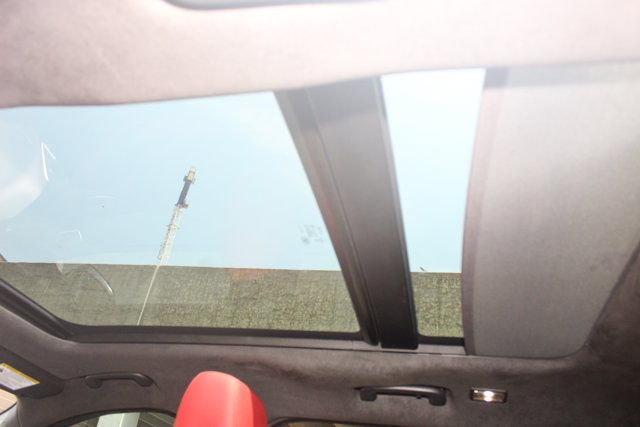 Vehicle image 25 of 30