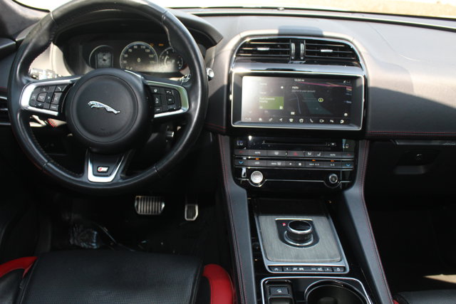 Vehicle image 9 of 30