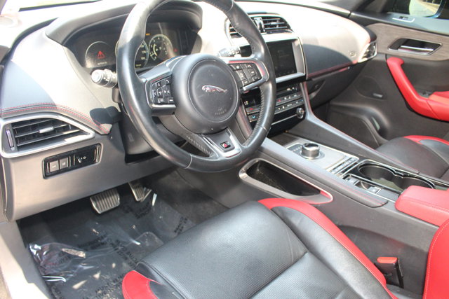Vehicle image 15 of 30