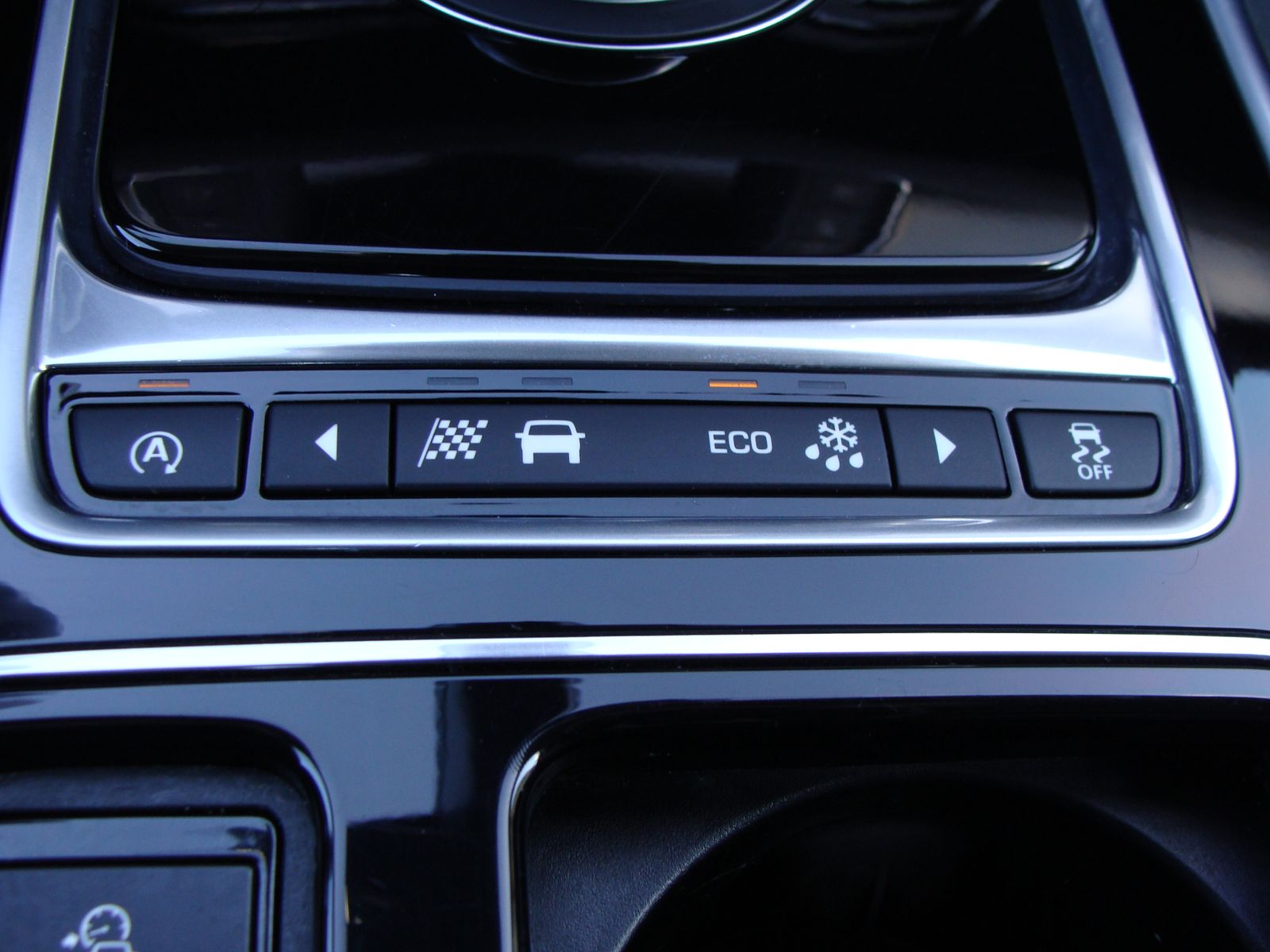 2017 Jaguar XF 35t Premium Image 23 of 44