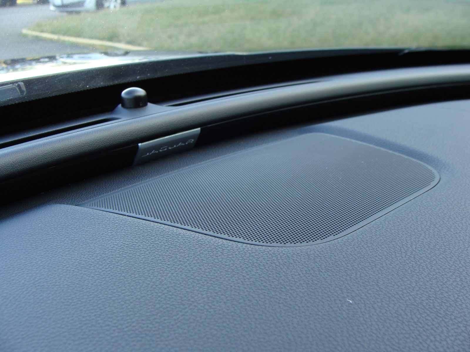 2017 Jaguar XF 35t Premium Image 44 of 44