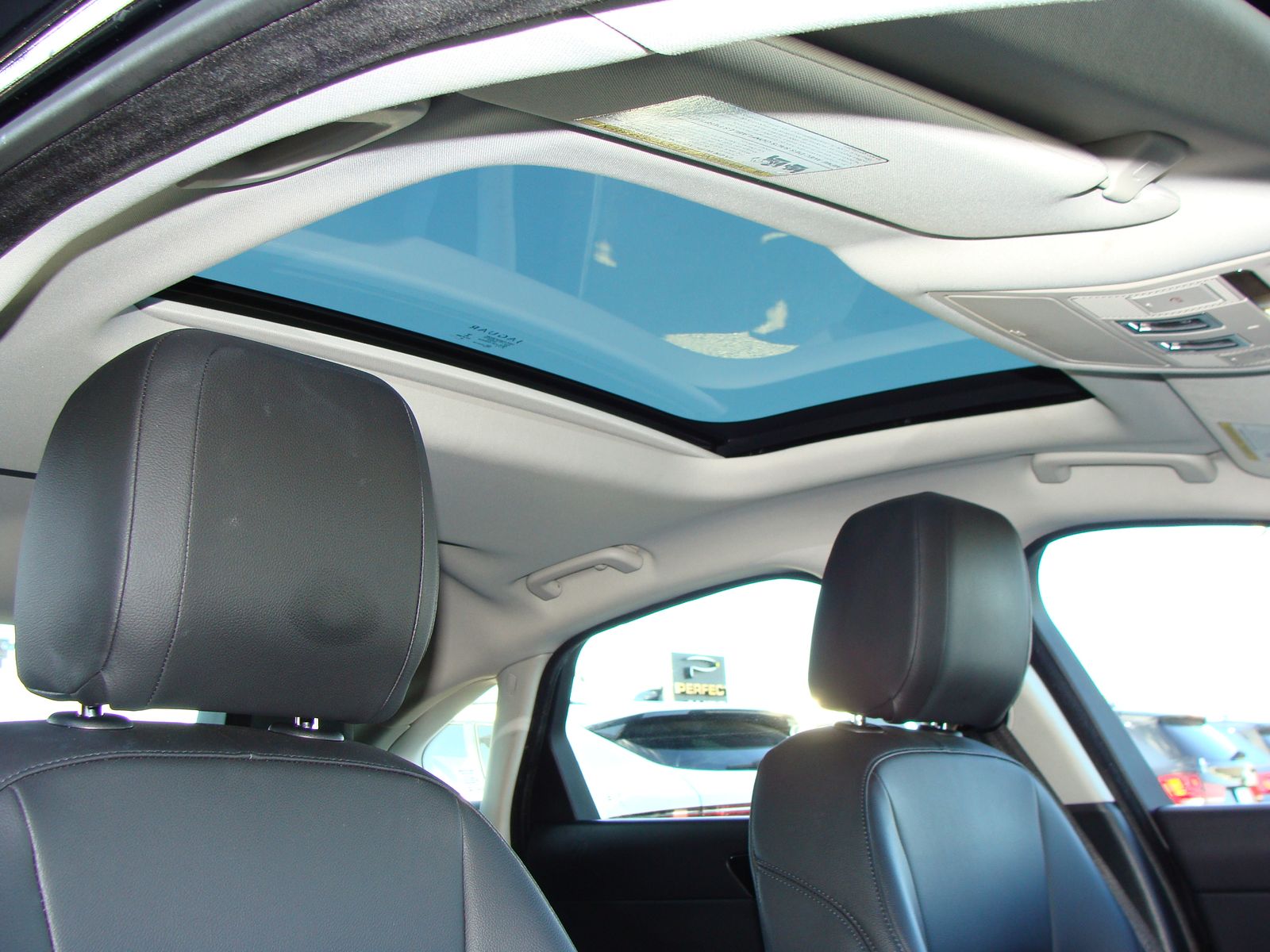 2017 Jaguar XF 35t Premium Image 39 of 44