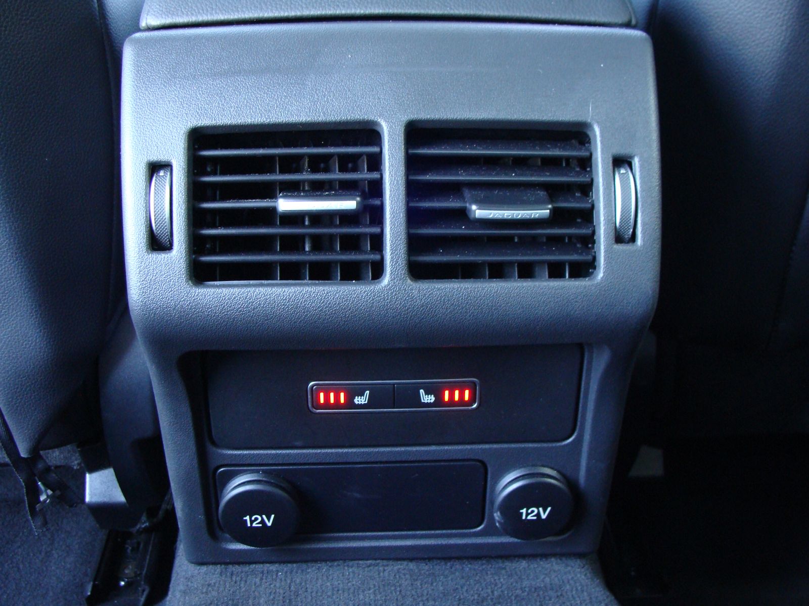 2017 Jaguar XF 35t Premium Image 27 of 44