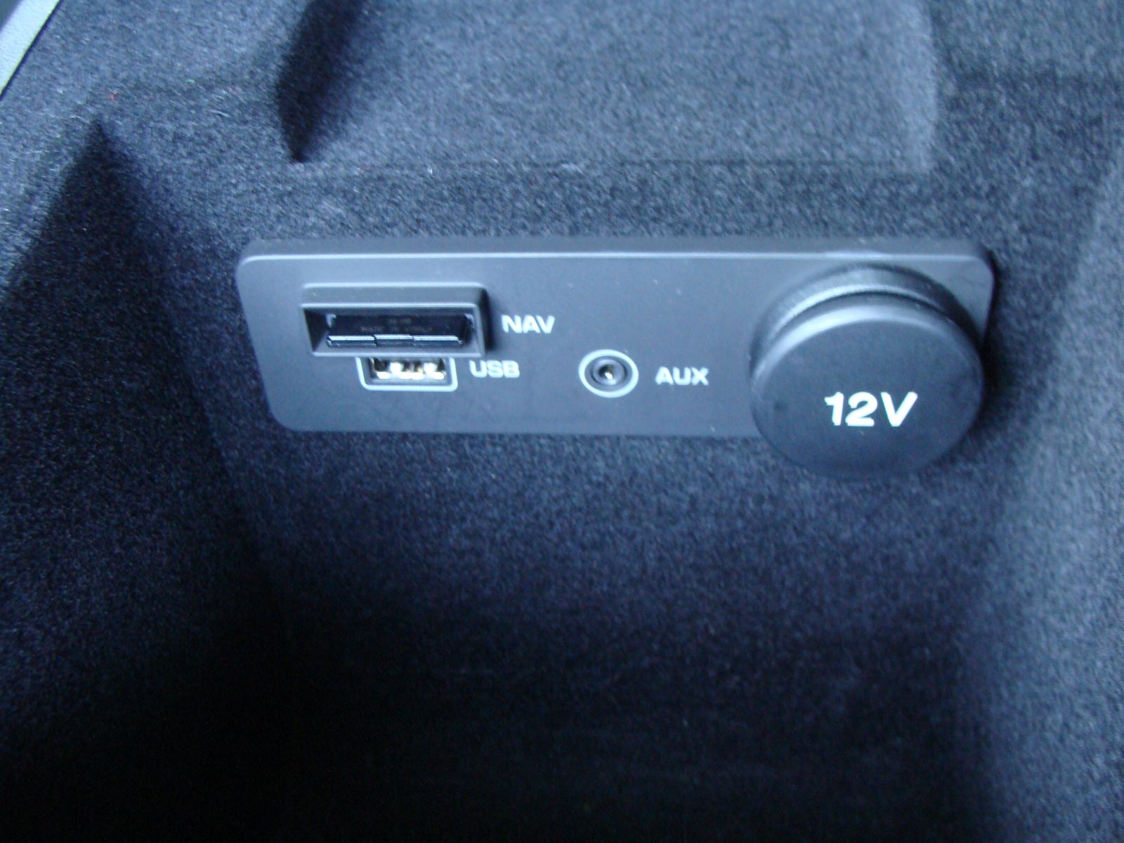 2017 Jaguar XF 35t Premium Image 31 of 44