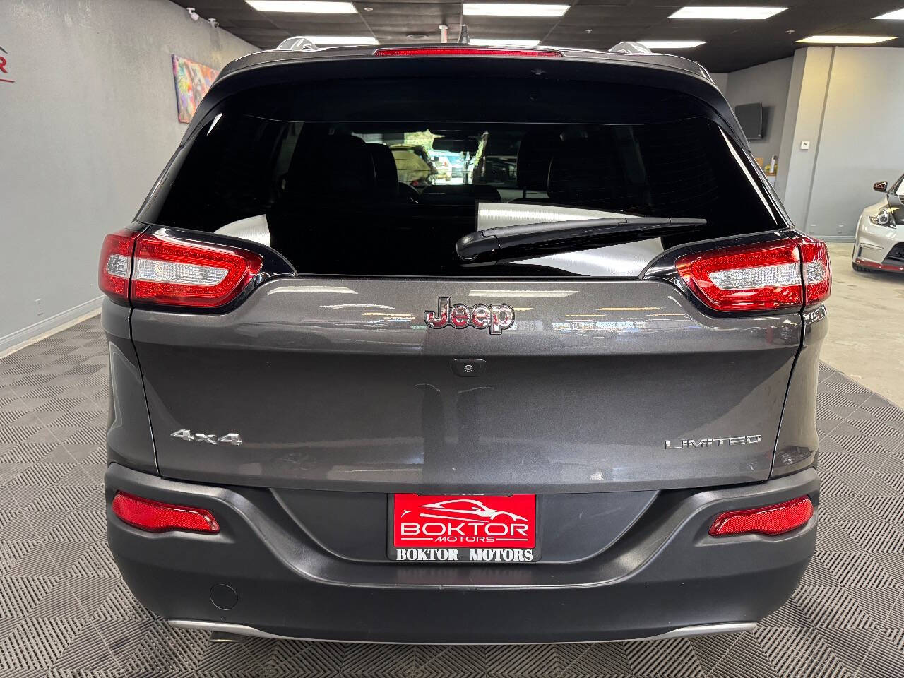 Vehicle image 19 of 59