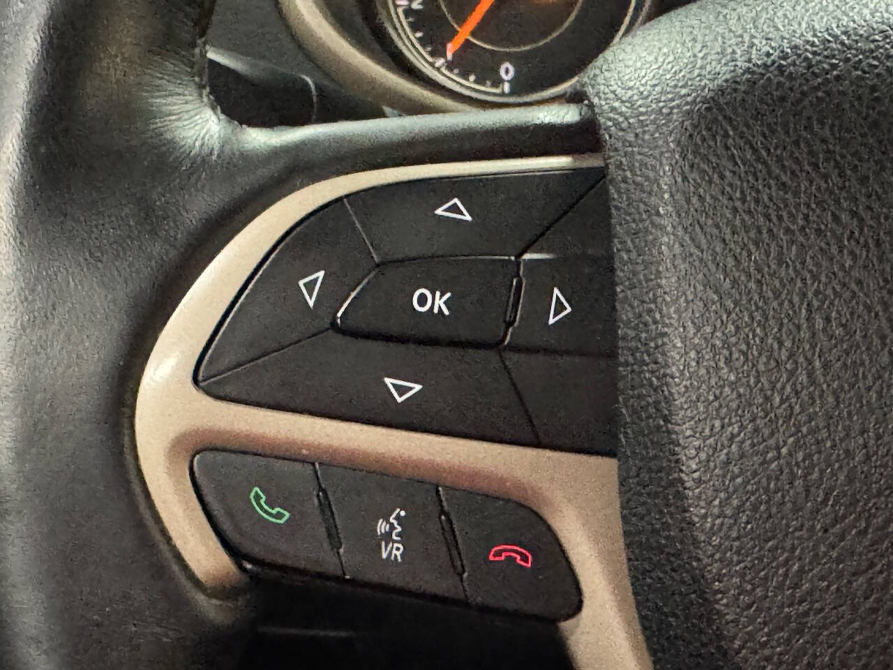 Vehicle image 54 of 59