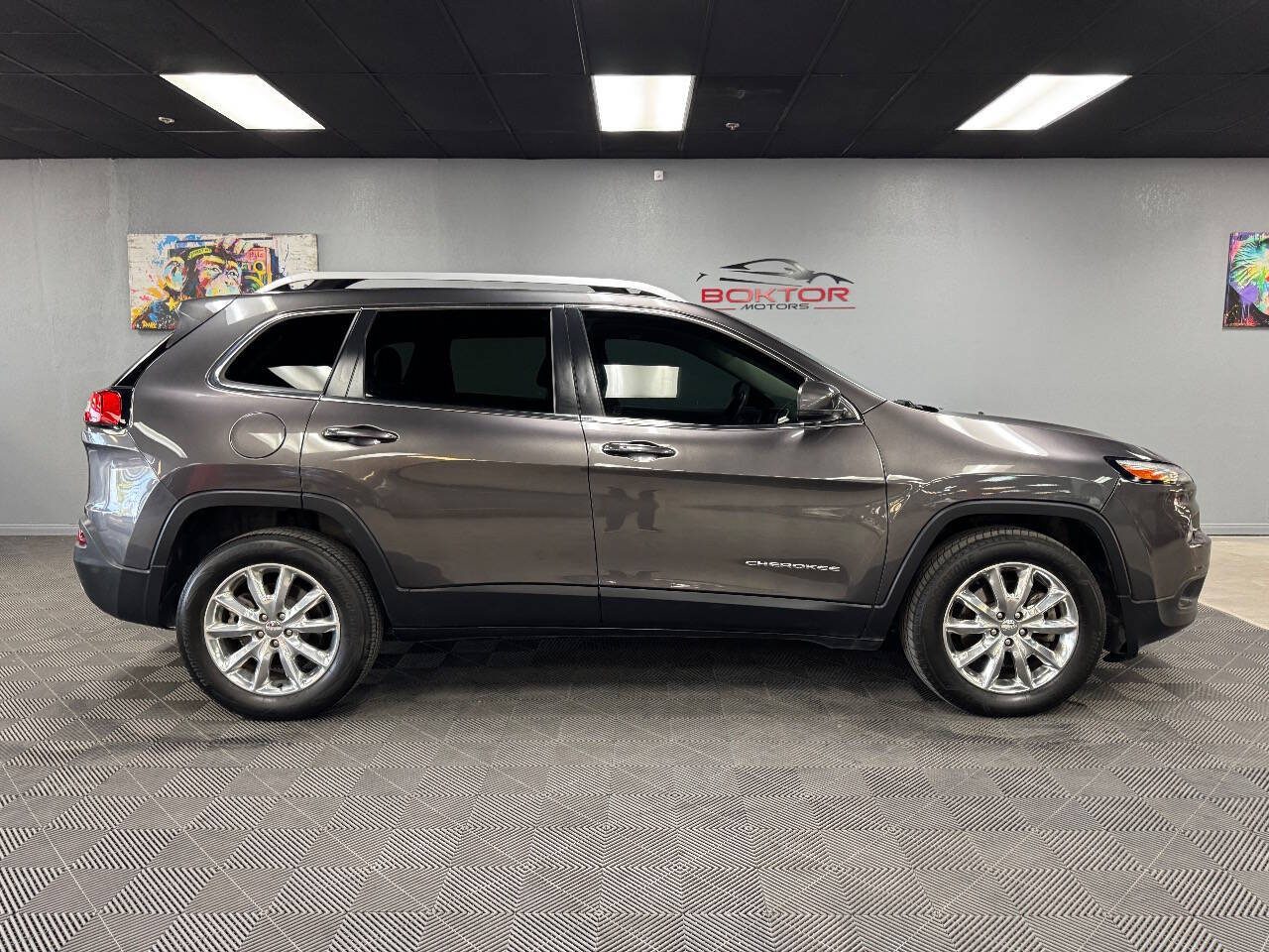 Vehicle image 5 of 59
