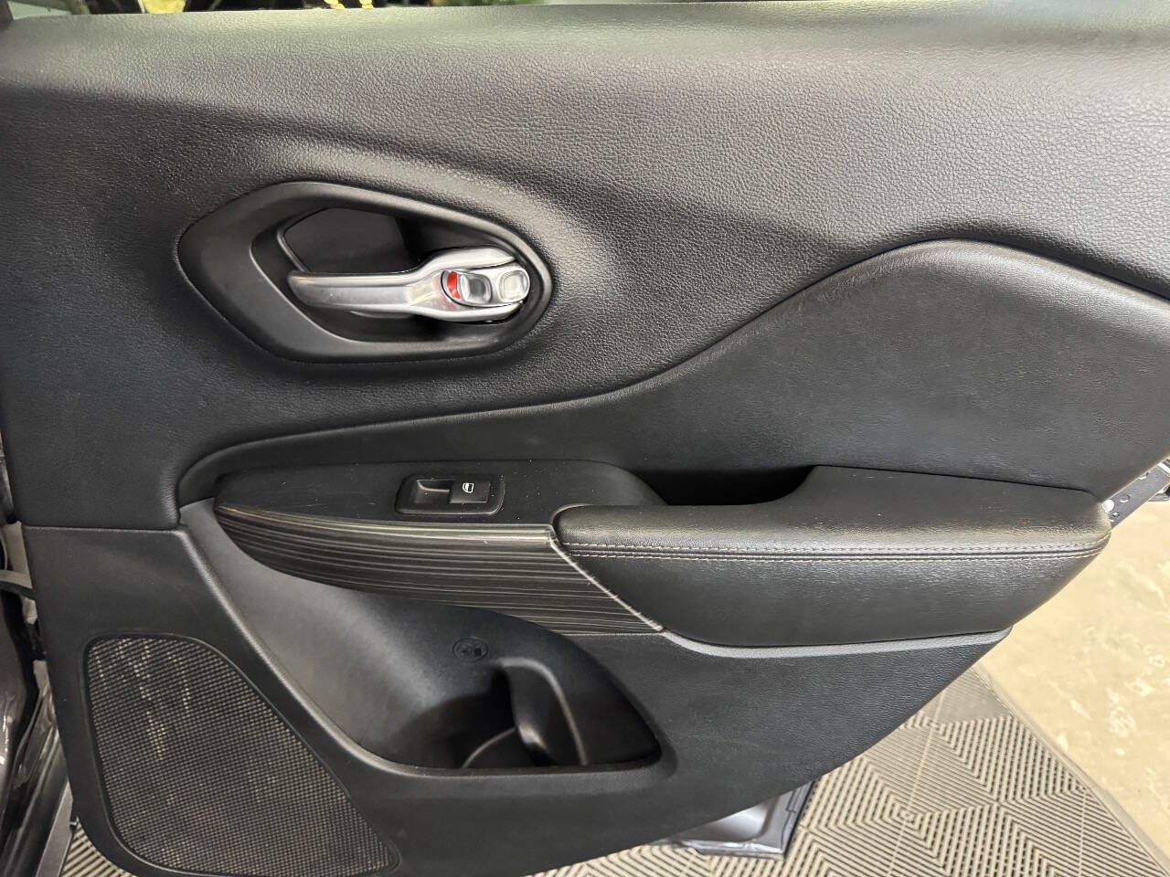 Vehicle image 49 of 59