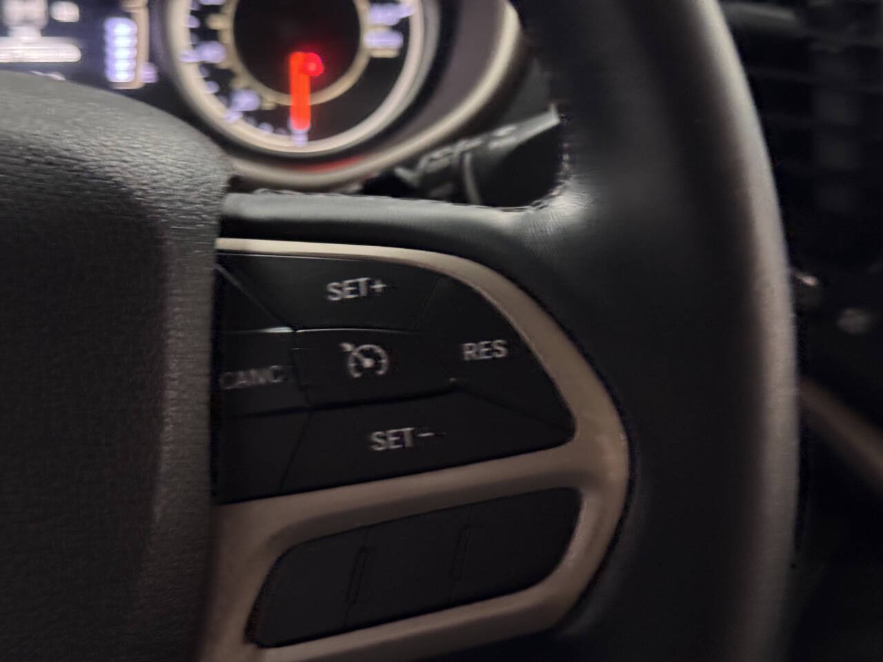 Vehicle image 28 of 58