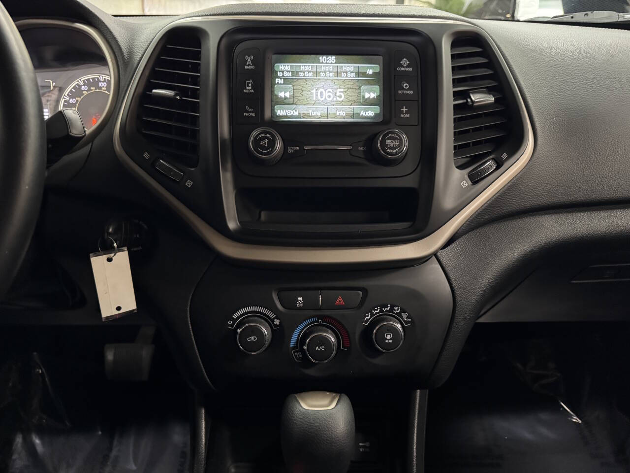 Vehicle image 24 of 58