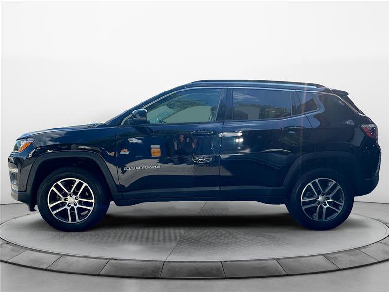 Vehicle image 7 of 14
