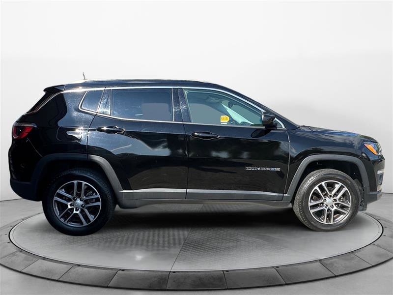 Vehicle image 3 of 14