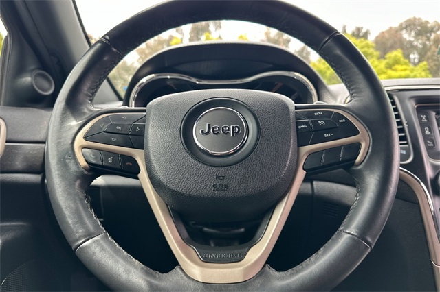 Vehicle image 20 of 46