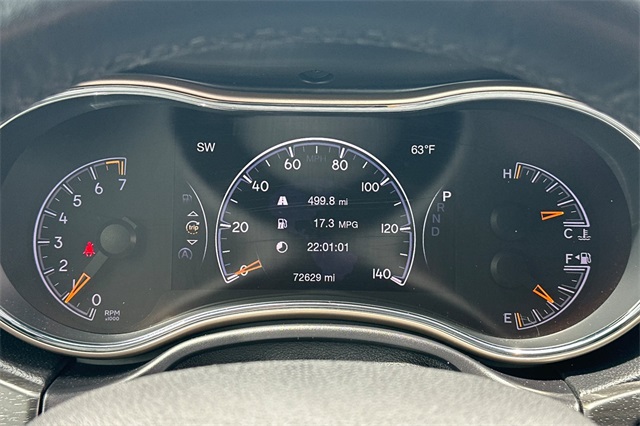 Vehicle image 21 of 46
