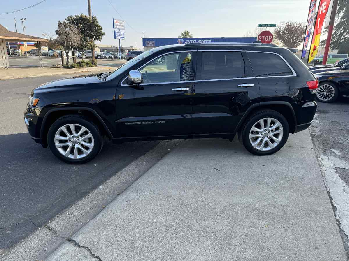 Vehicle image 6 of 20
