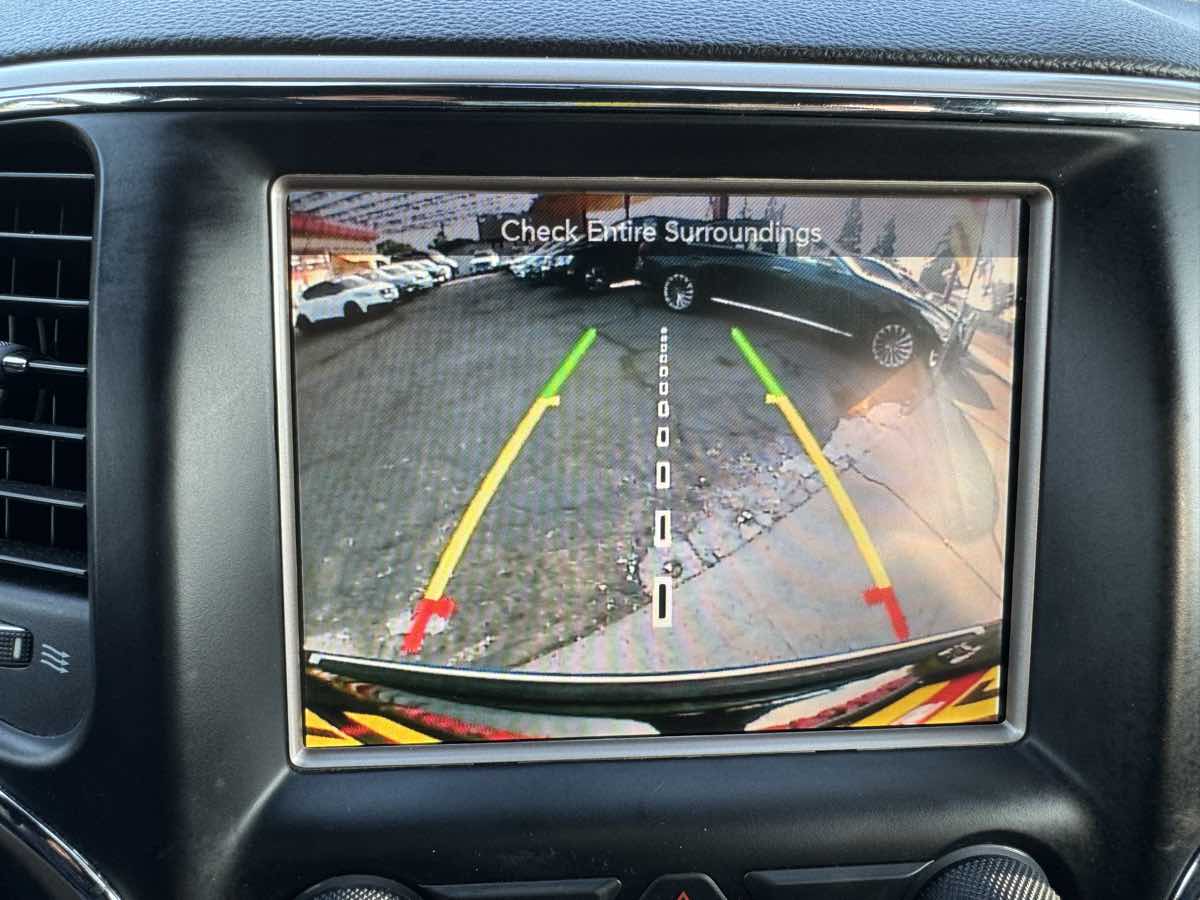 Vehicle image 19 of 20