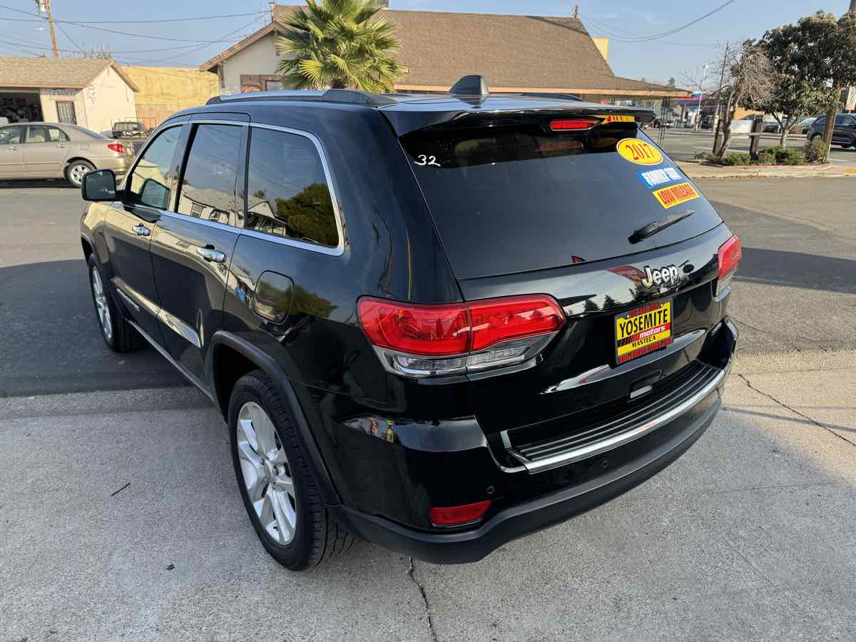 Vehicle image 5 of 20