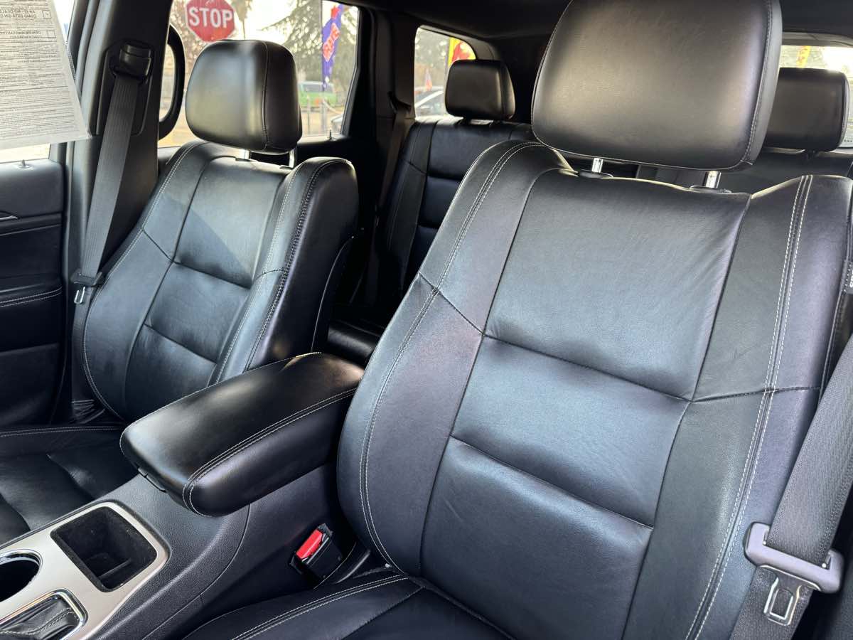 Vehicle image 15 of 20