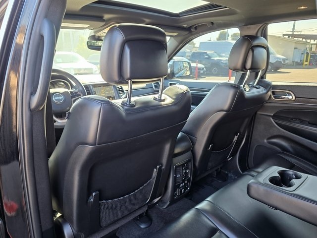 Vehicle image 17 of 41