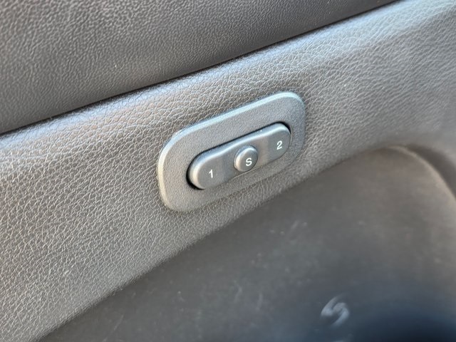 Vehicle image 34 of 41