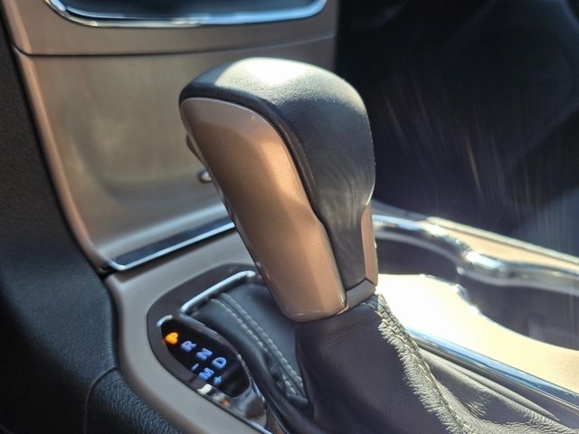 Vehicle image 28 of 41