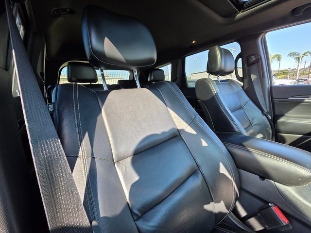 Vehicle image 14 of 41