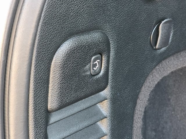 Vehicle image 36 of 41