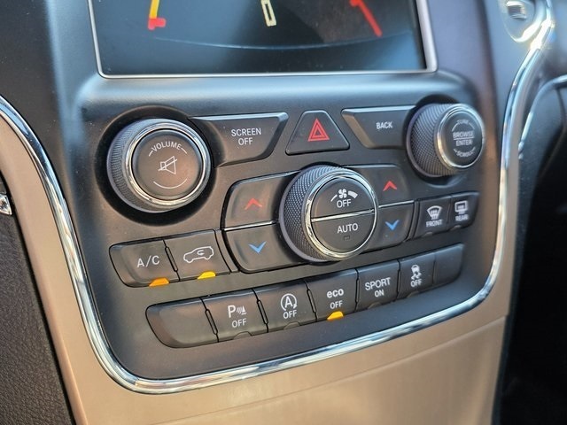 Vehicle image 40 of 41