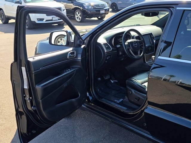 Vehicle image 19 of 41