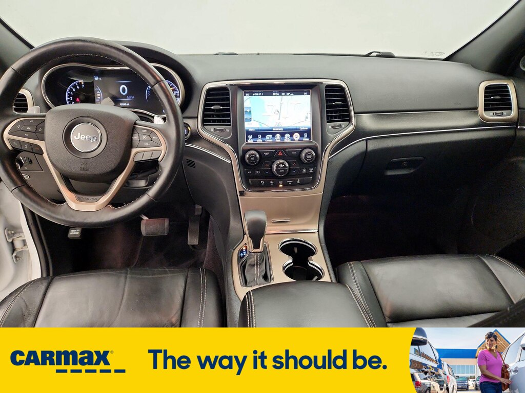 Vehicle image 11 of 29