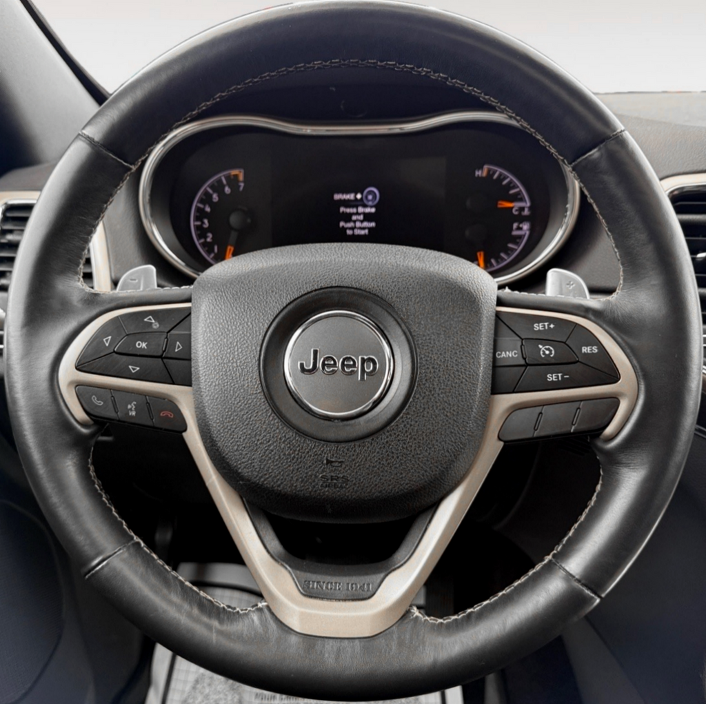 Vehicle image 17 of 35