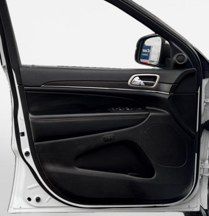 Vehicle image 14 of 35