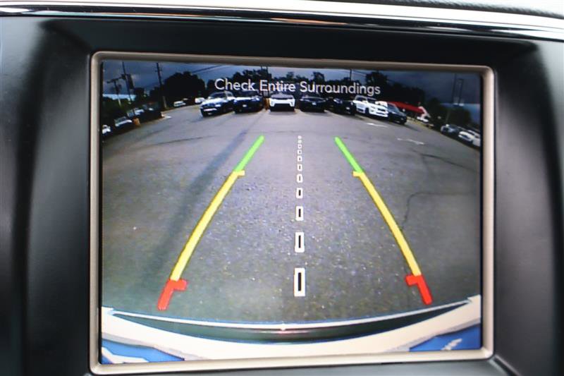 Vehicle image 24 of 36