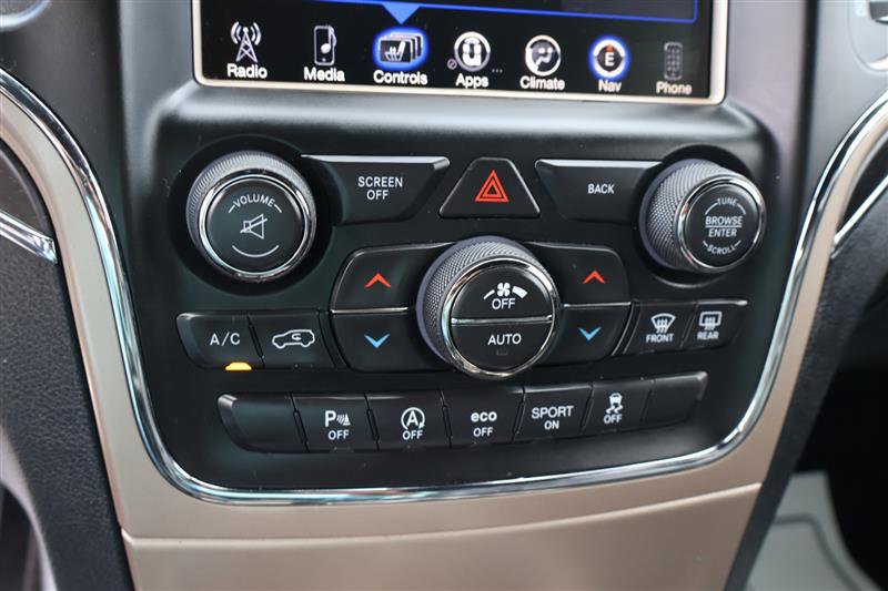 Vehicle image 27 of 36