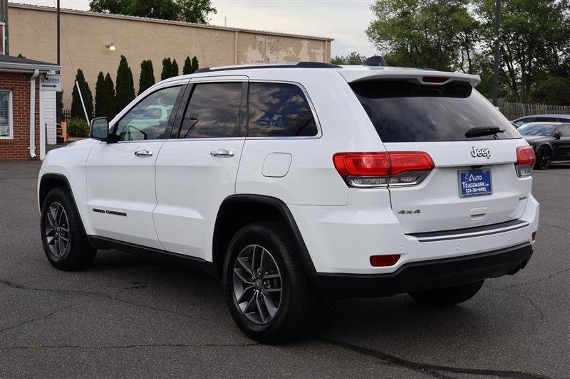 Vehicle image 8 of 36
