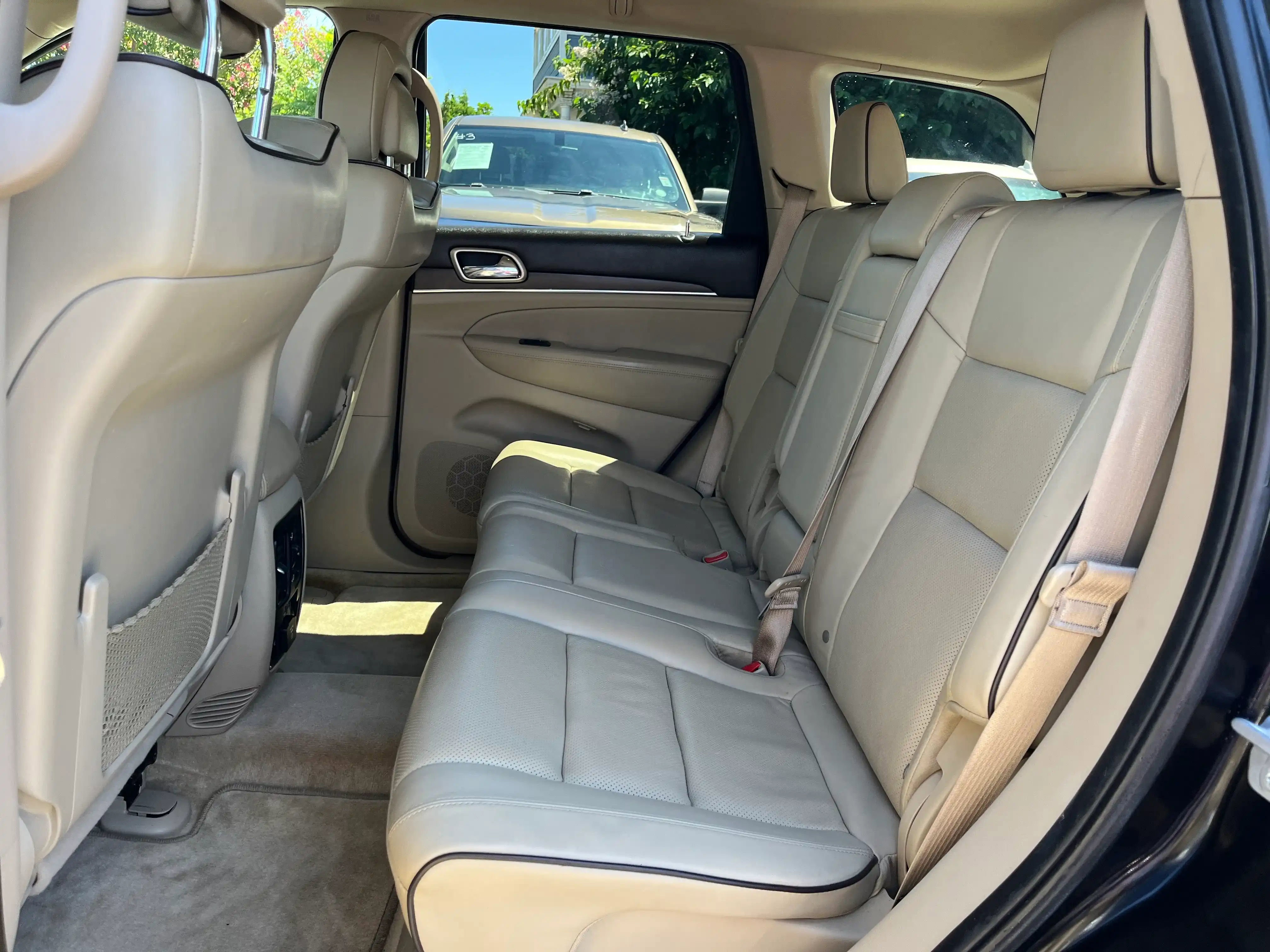 Vehicle image 23 of 57