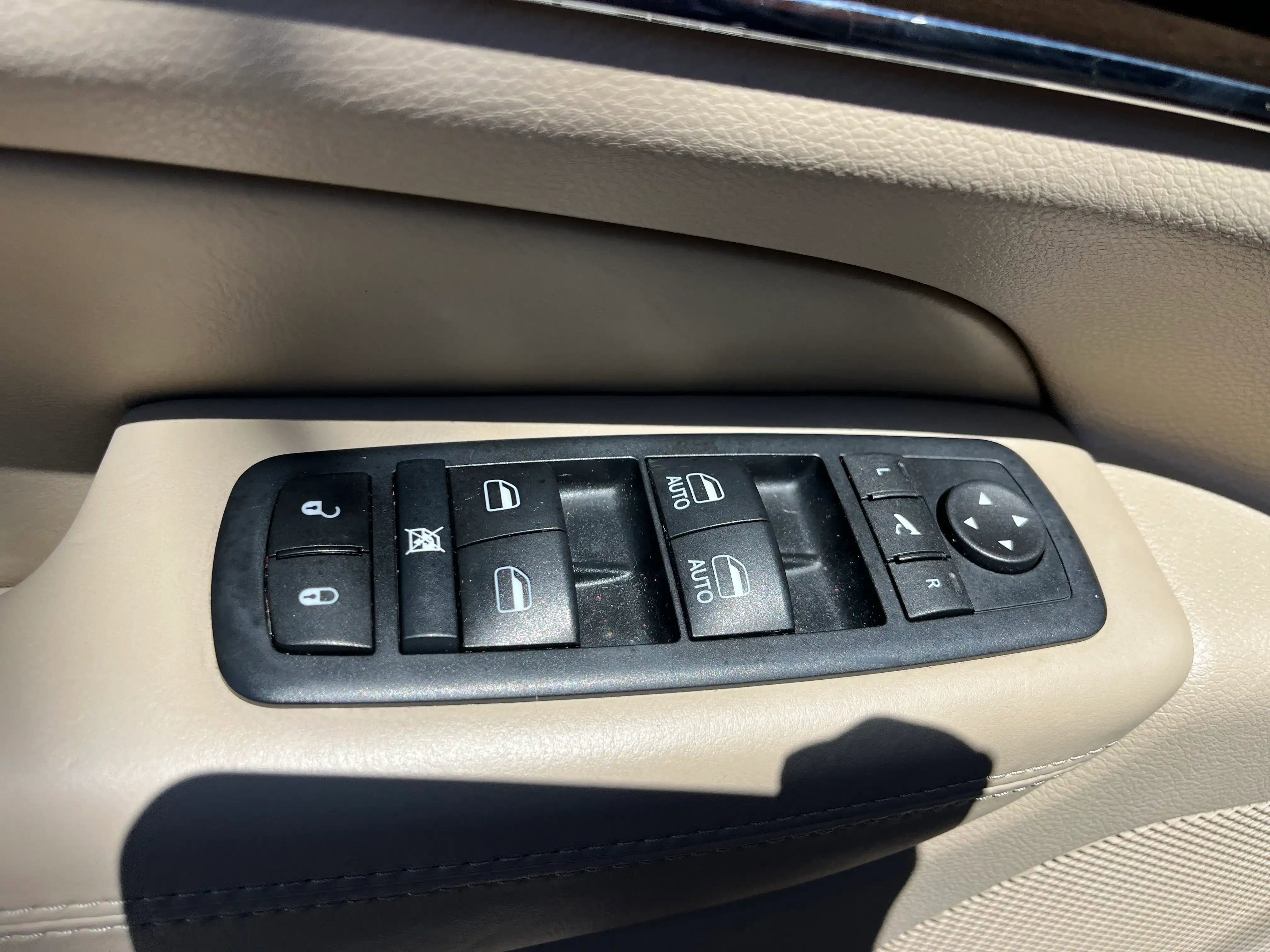 Vehicle image 43 of 57