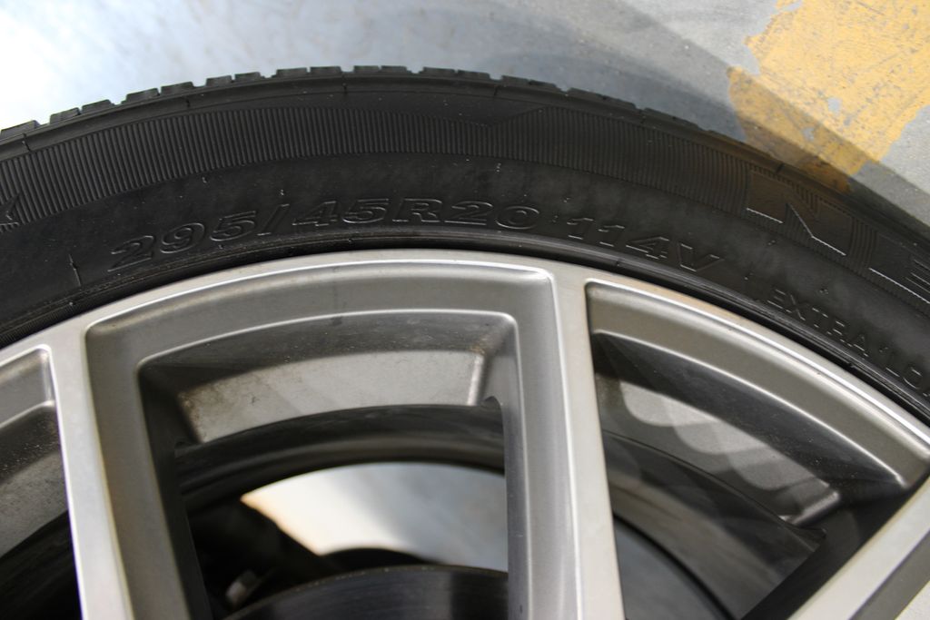 Vehicle image 41 of 49