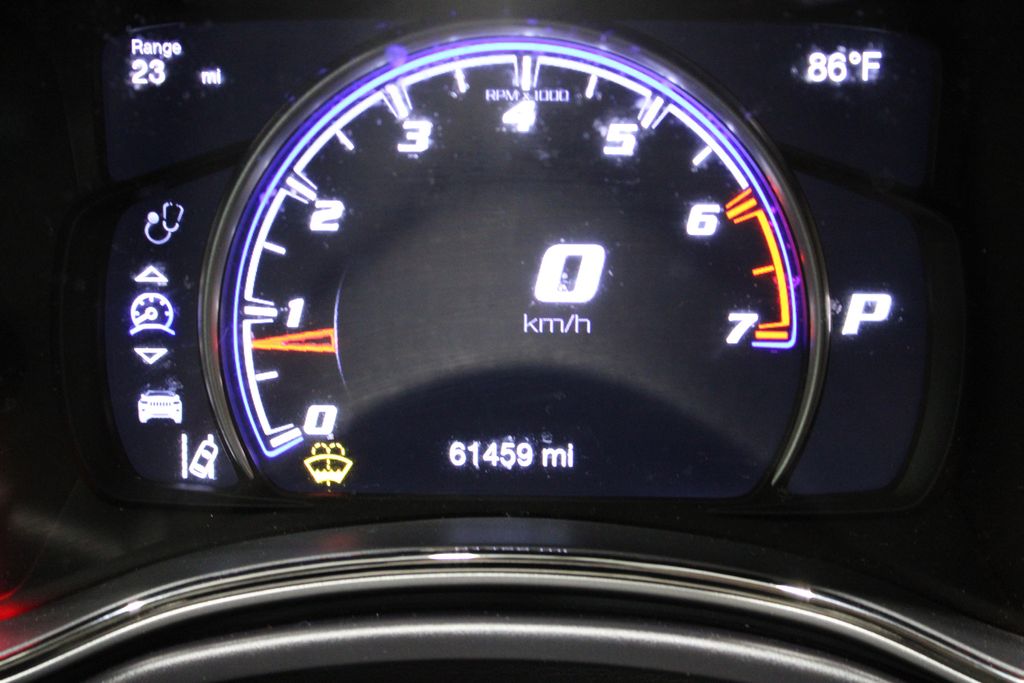 Vehicle image 39 of 49