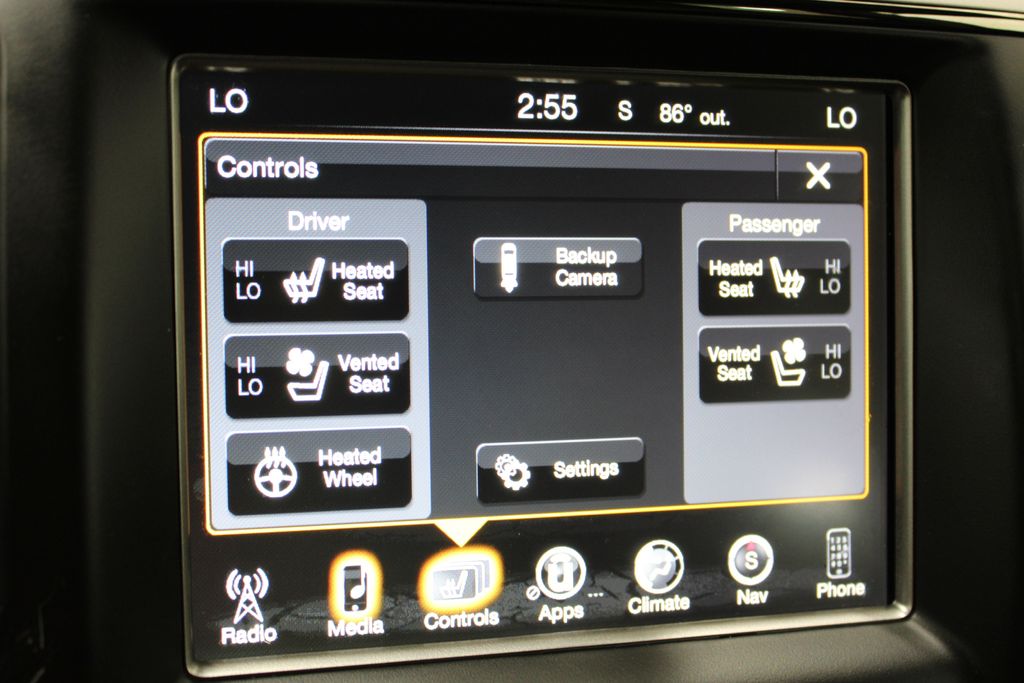 Vehicle image 31 of 49
