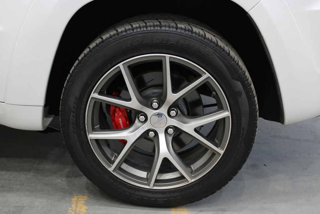 Vehicle image 40 of 49
