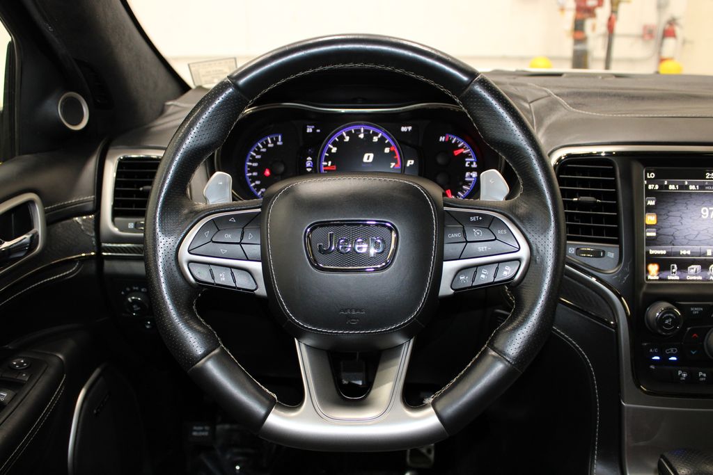 Vehicle image 22 of 49