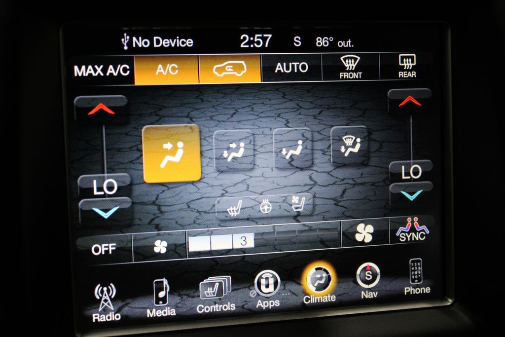 Vehicle image 34 of 49